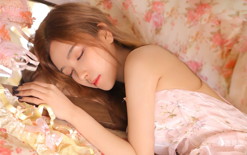 午夜福利小草久久99，揭秘深夜网络生态的隐秘角落