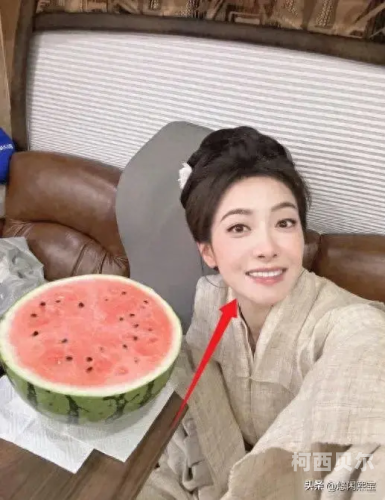 亚洲图揄拍自拍另类图片亚洲图揄拍自拍另类图片，揭秘自拍文化背后的社会现象与心理动机