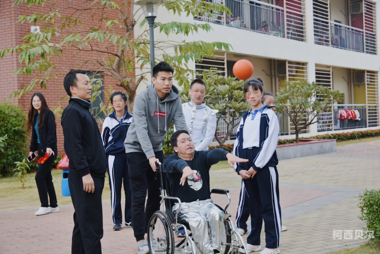 国产午夜福利院在线观看免费，温暖无声的关爱传递