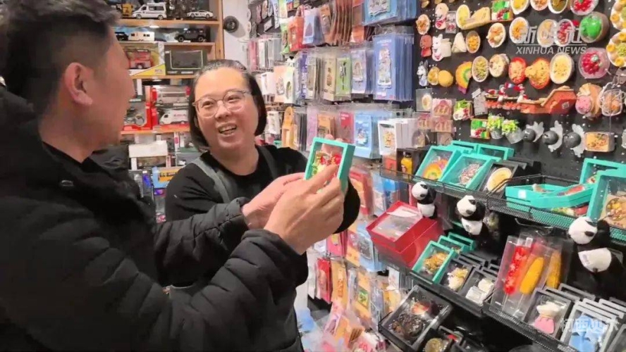 探索人人浪背后的性文化，网络热潮与多元角色设定