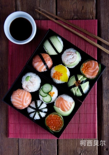 facesitting吃黄金探索神秘的‘面朝黄金’时刻，揭秘美食背后的新闻资讯文章标题