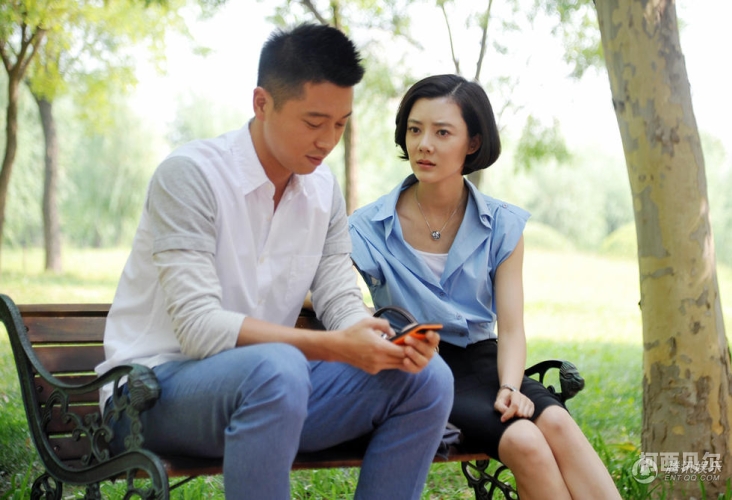 老熟女五十六十路交尾，揭秘都市情感背后的神秘故事